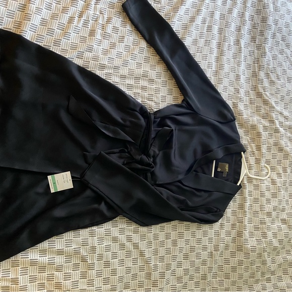 Taylor Wrap Dress - Picture 6 of 7